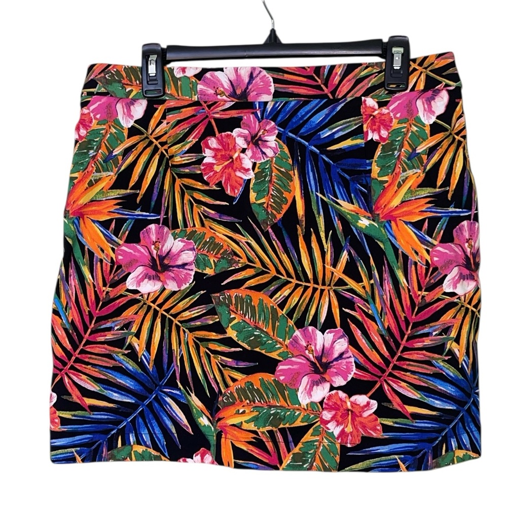 Rafaella tropical floral & leaf pattern skirt. Size large GUC - Picture 4 of 9